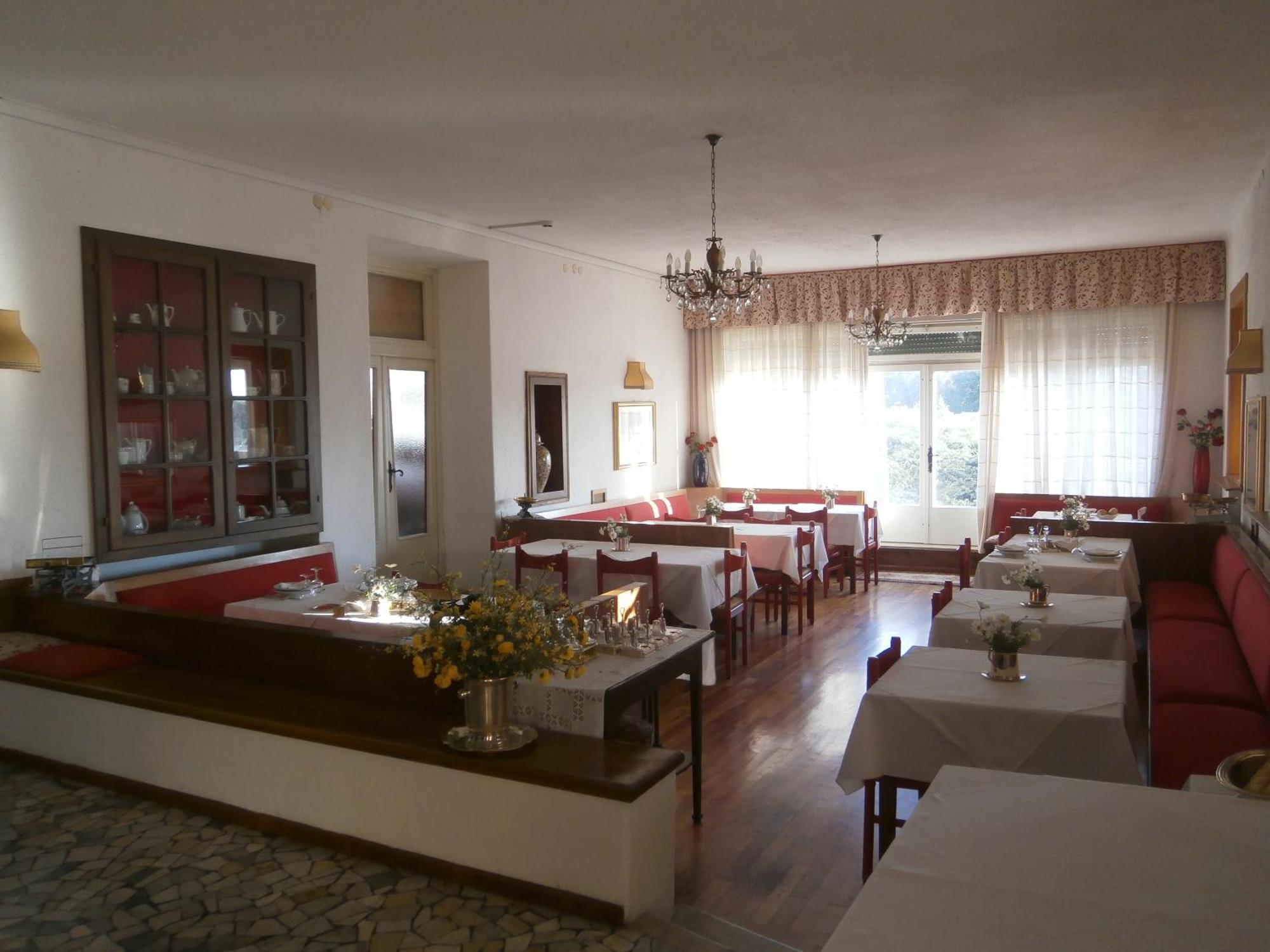 באסלגה די פינה Hotel Due Pini מראה חיצוני תמונה