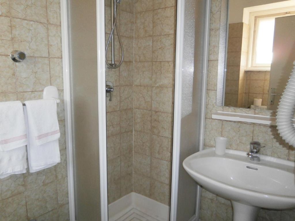 באסלגה די פינה Hotel Due Pini חדר תמונה